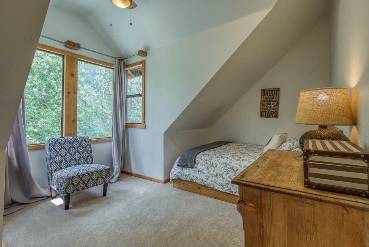 Hidden Lodge Idyllwild Exterior photo